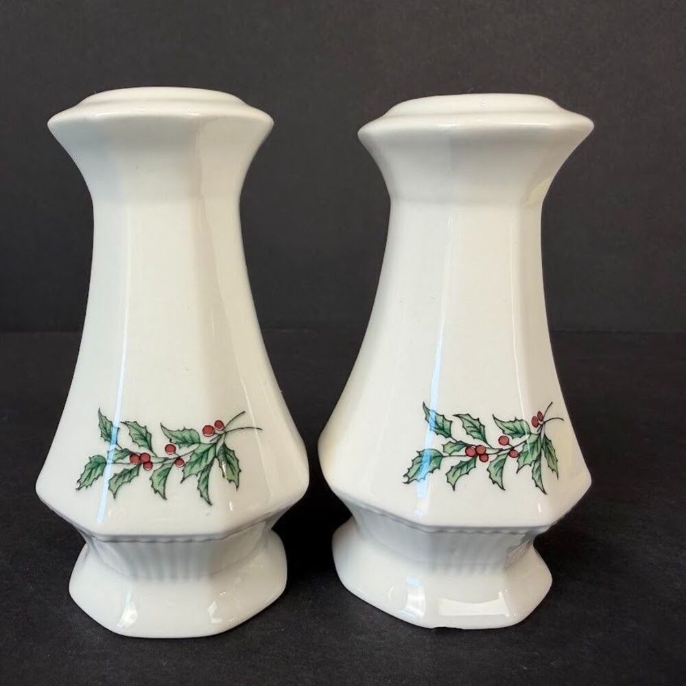 Nikko Christmastime Holly Berry Octagonal Ceramic Salt & Pepper Shakers,see desc